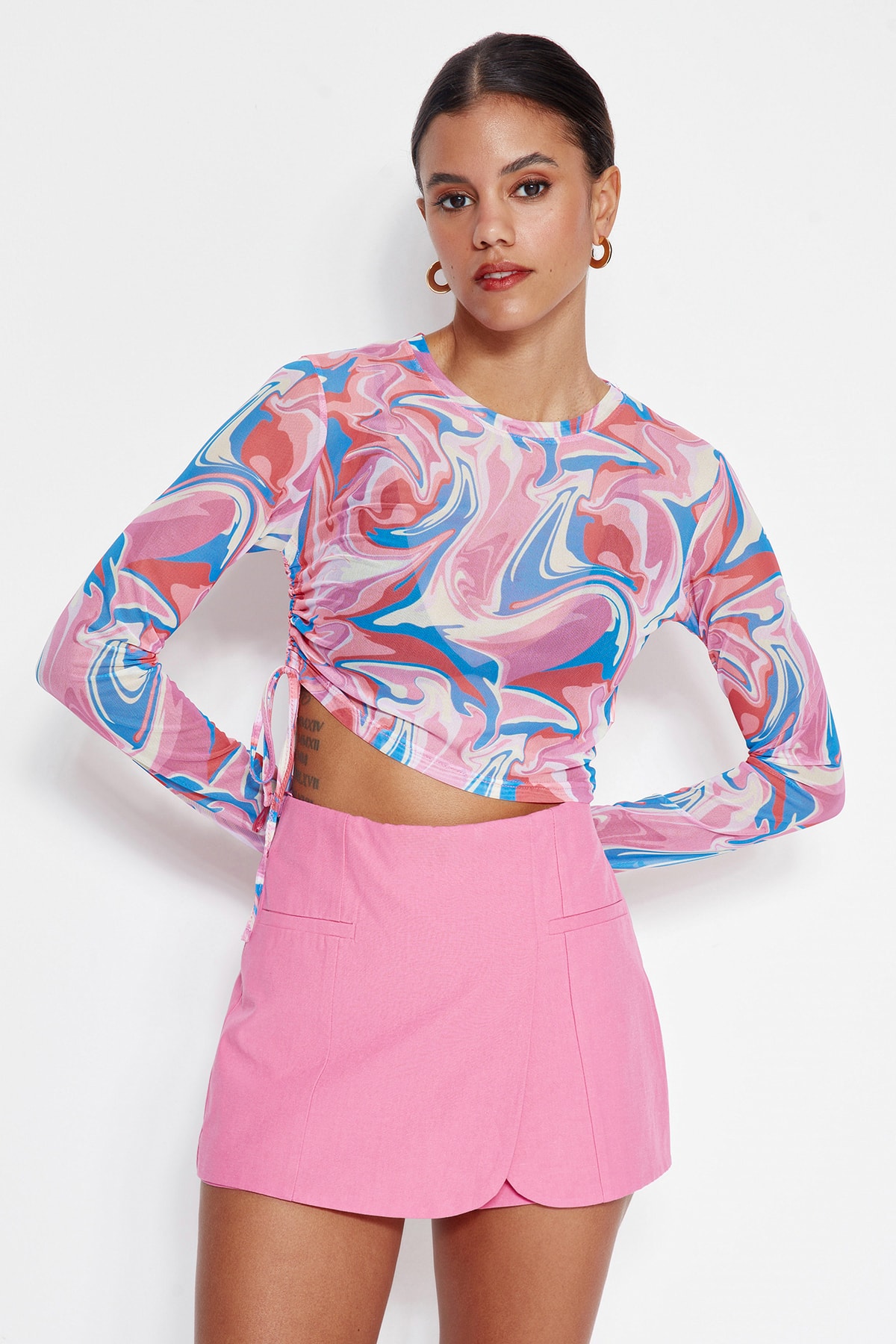 Блузка Trendyol укороченная с круглым вырезом, розовый/голубой