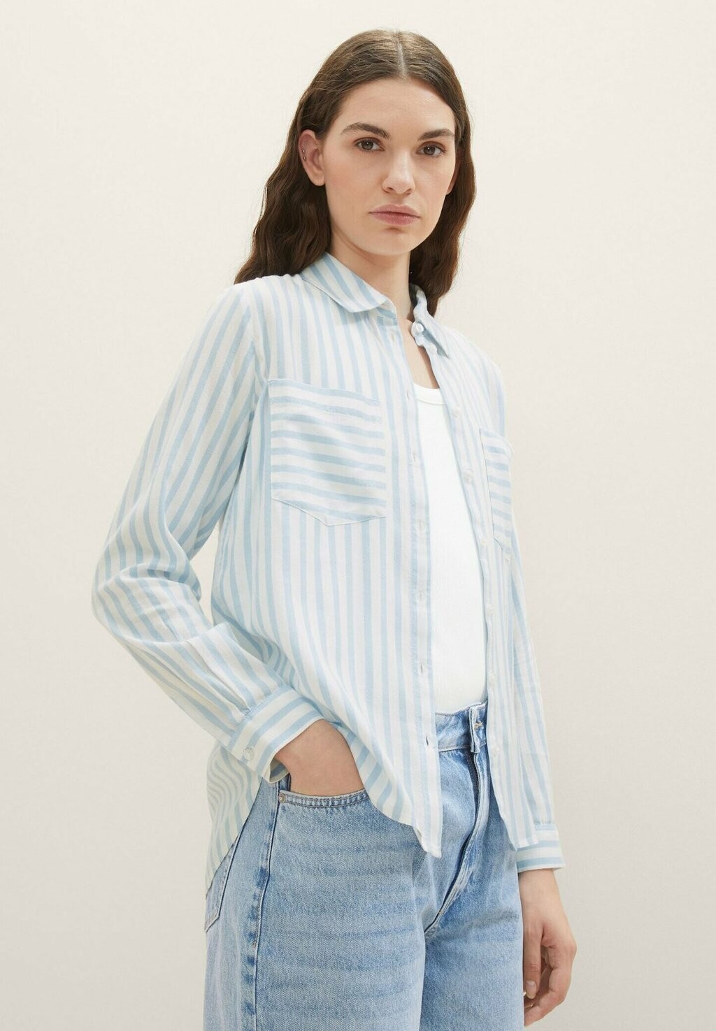 

Рубашка TOM TAILOR DENIM GESTREIFTE, цвет light blue white stripe