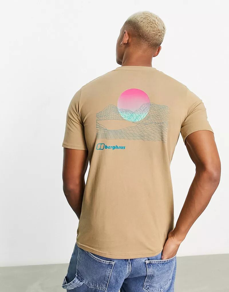 Светло-коричневая футболка Berghaus Snowdon с принтом «солнце» на спине