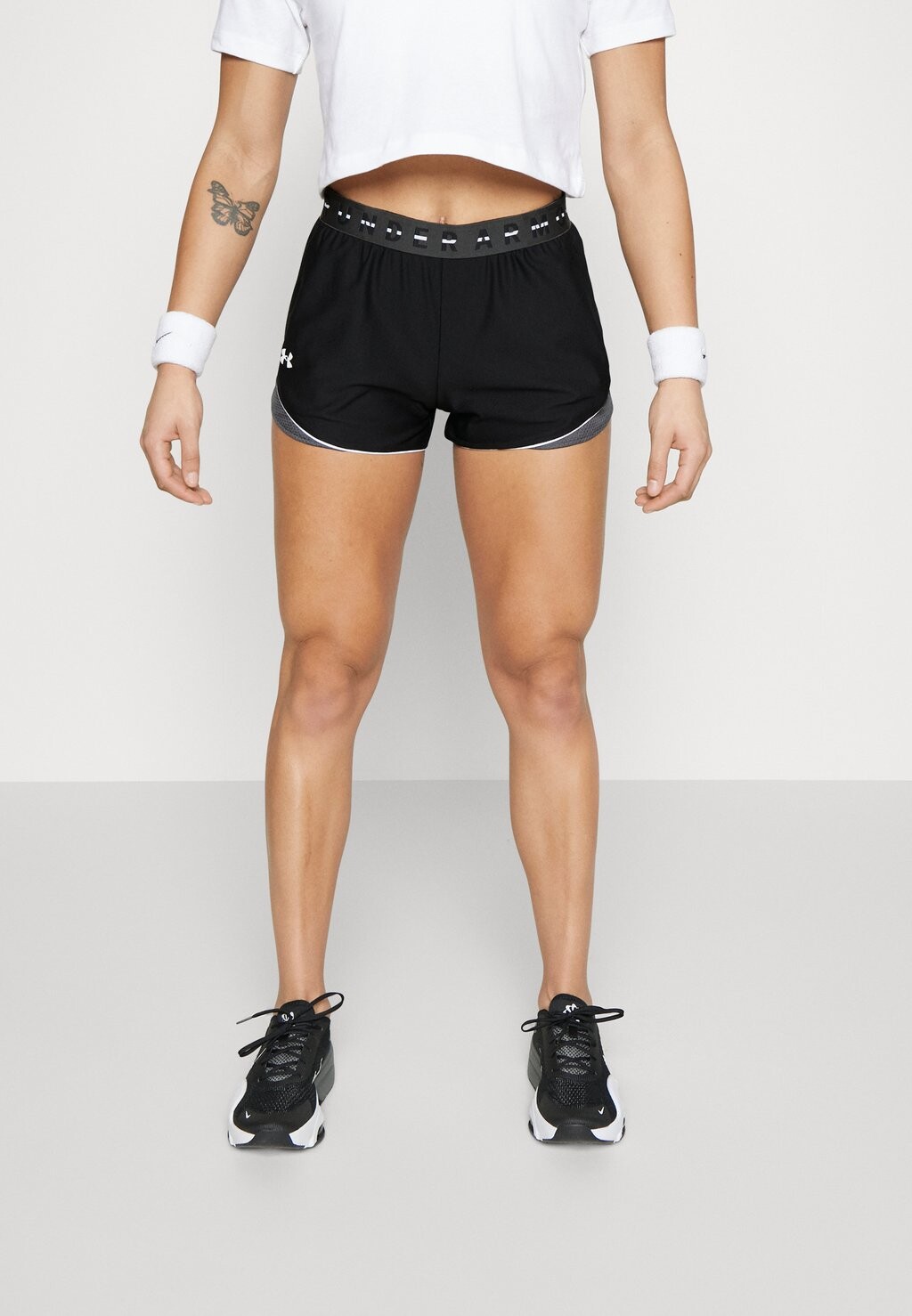 

Спортивные шорты Under Armour, черный / белый / белый