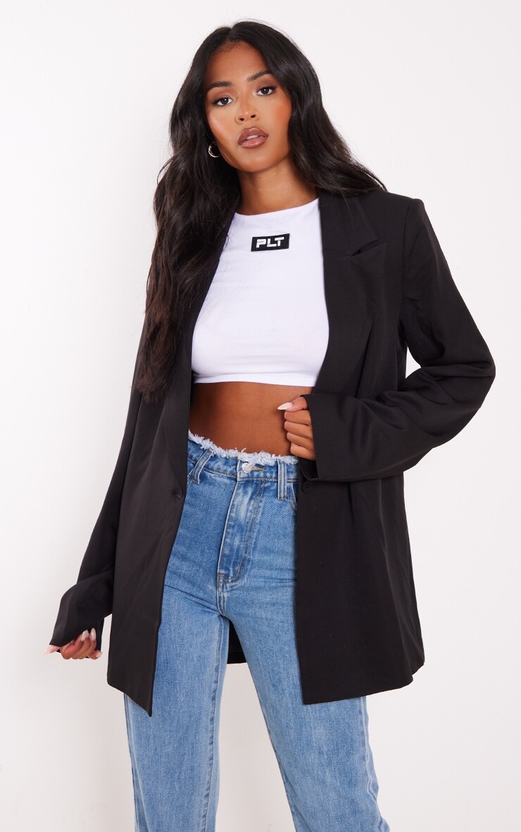 

PrettyLittleThing Высокий черный объемный пиджак с драпировкой и пуговицами