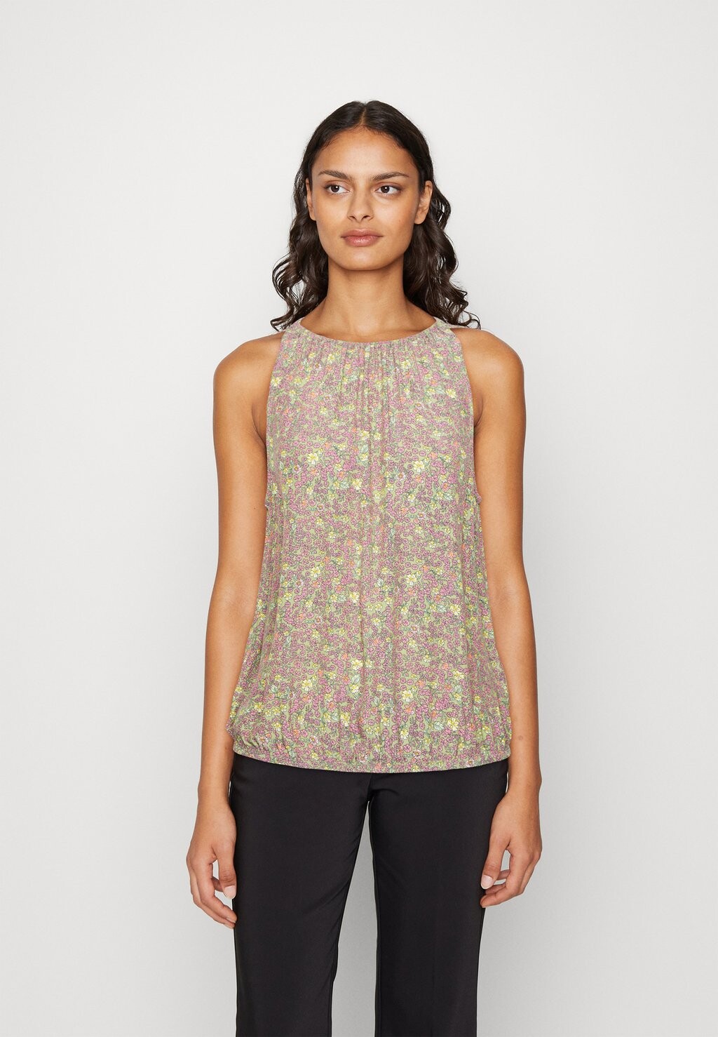 

Блузка edc by Esprit