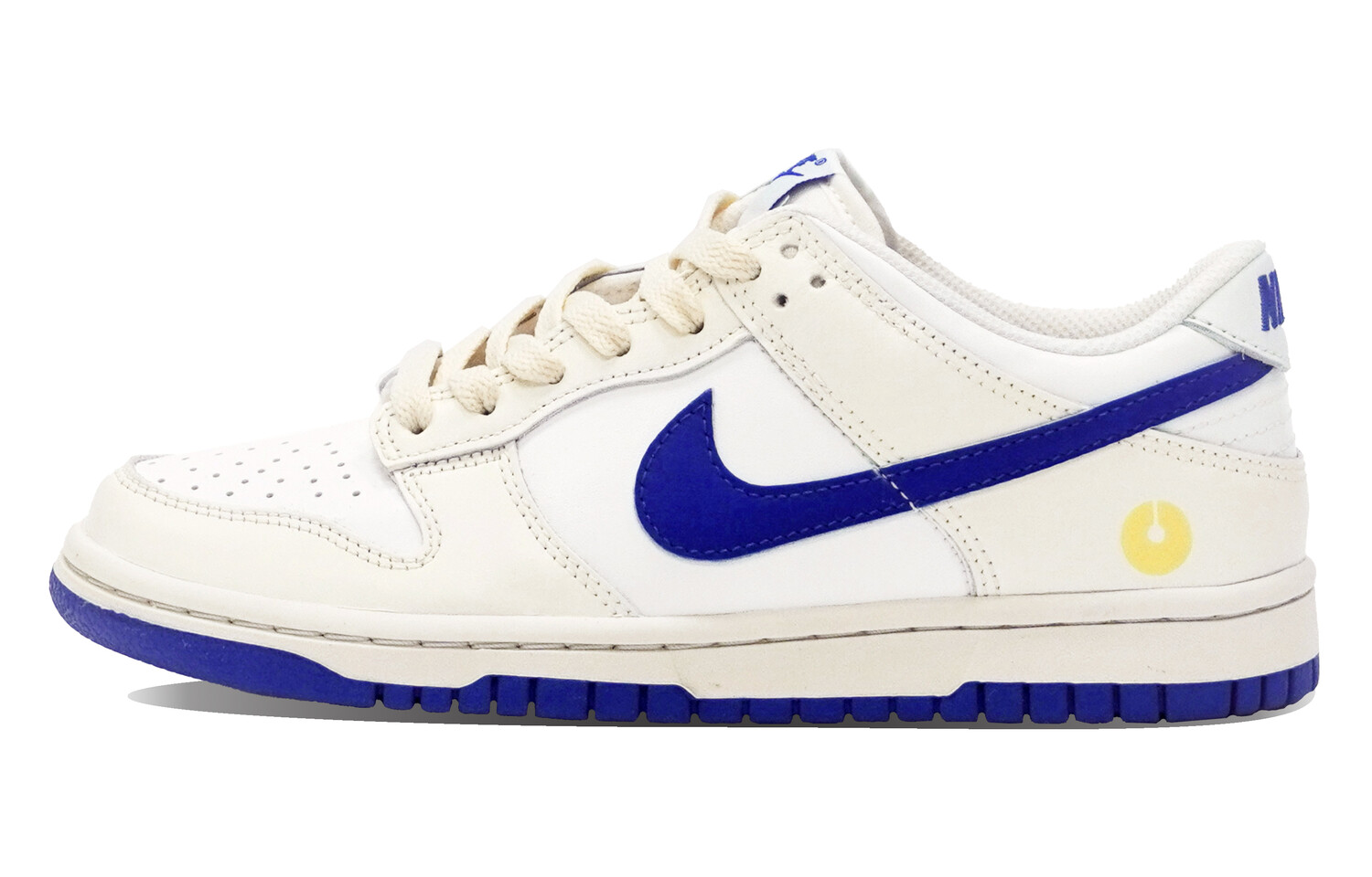 

Женские кроссовки для скейтбординга Nike Dunk