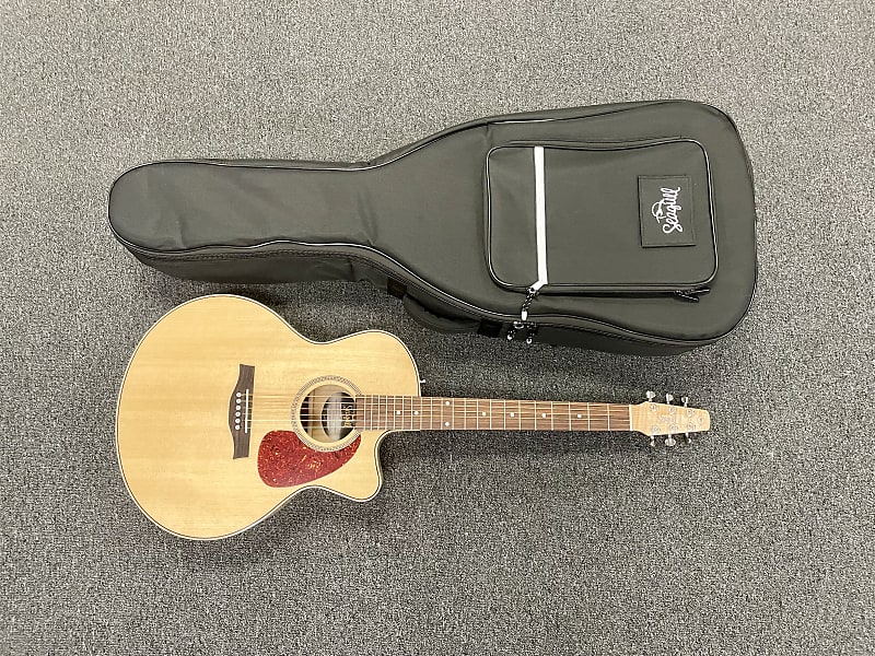 Акустическая гитара Seagull Performer CW Mini Jumbo HG Presys II 2022 High Gloss Natural