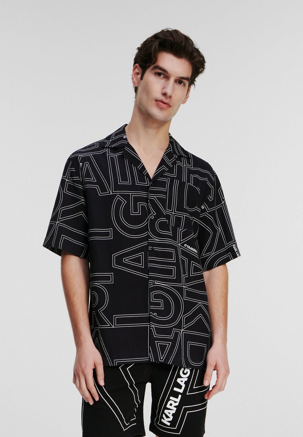 

Рубашка ALL OVER PRINT LOGO KARL LAGERFELD, черный белый квадратный карл