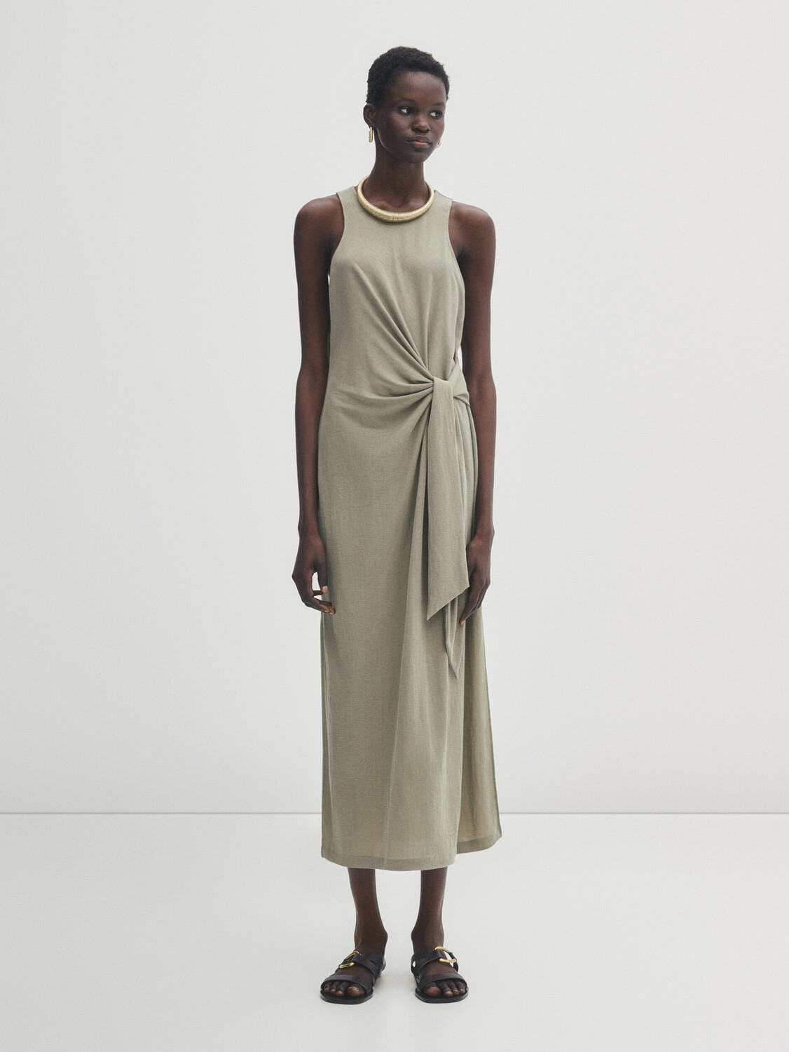 

Платье миди с узелами Massimo Dutti, бледный хаки