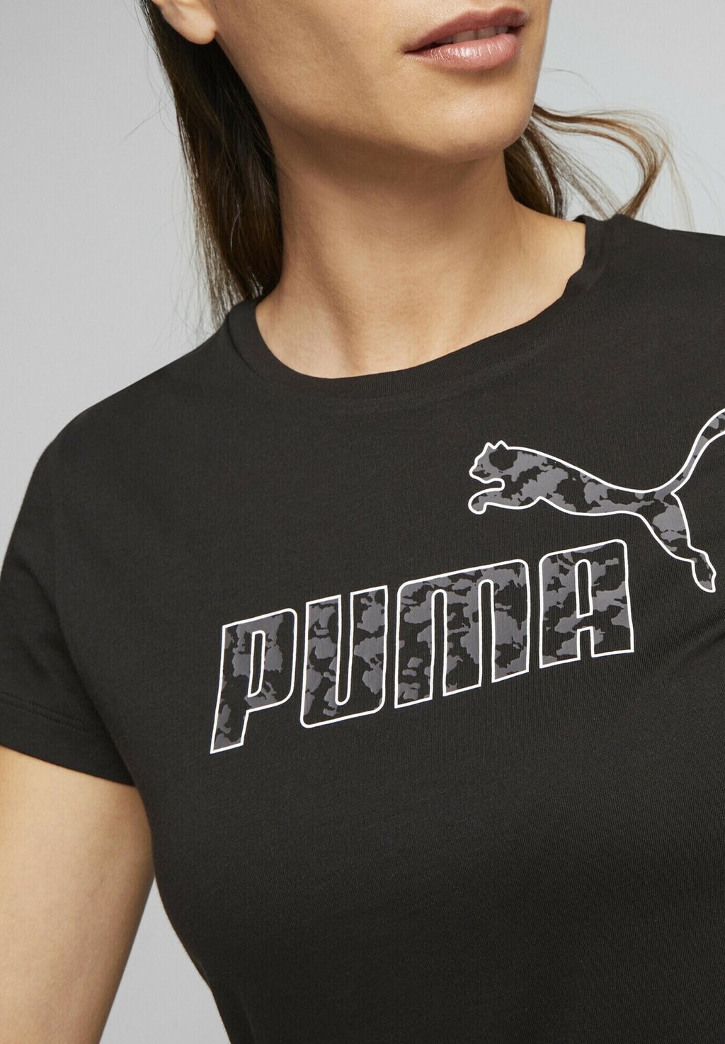 

Футболка с принтом Puma, черный
