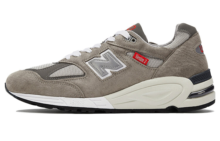 

Кроссовки New Balance 990v2, серый