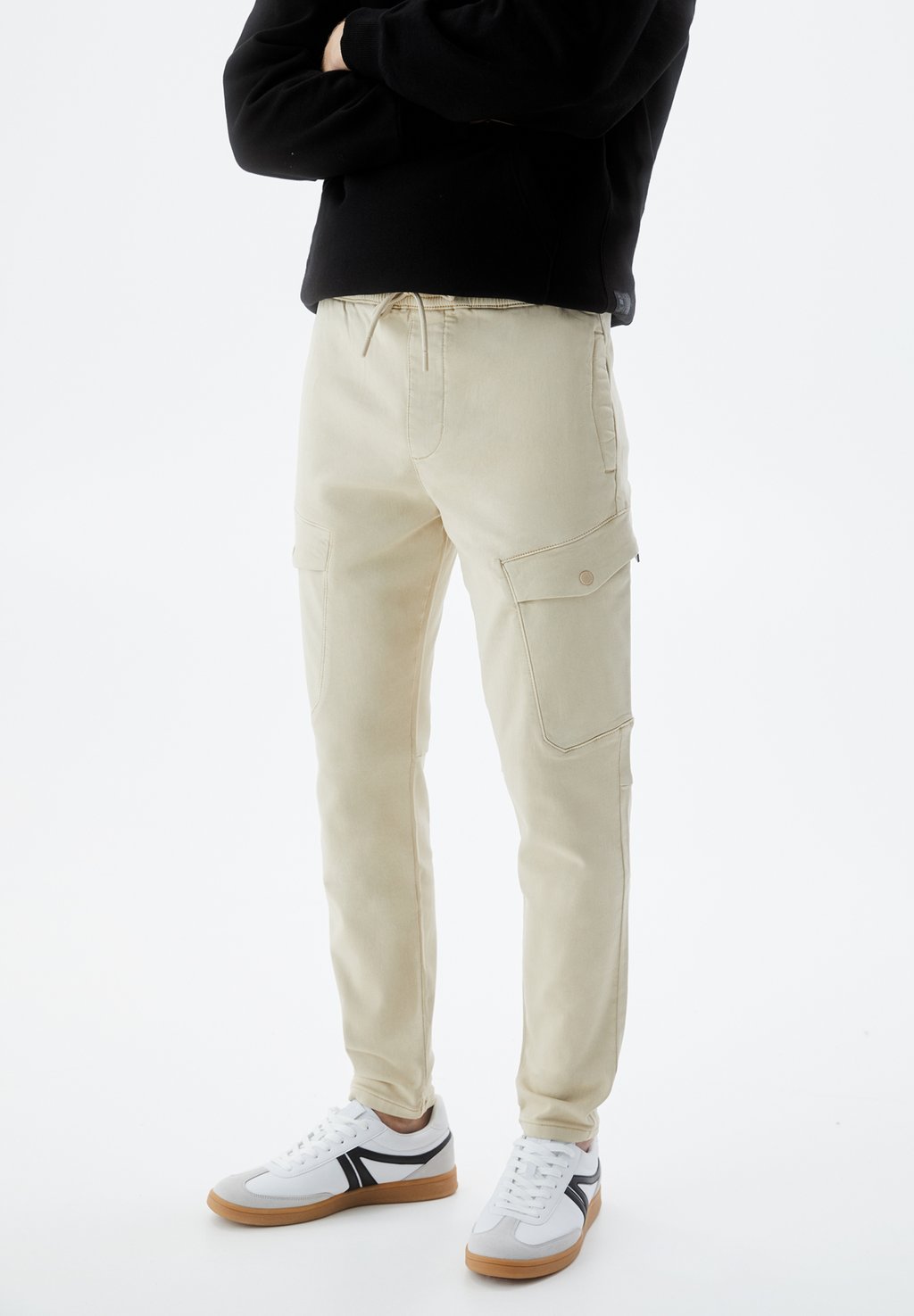 Спортивные брюки With Pockets PULL&BEAR, цвет stone