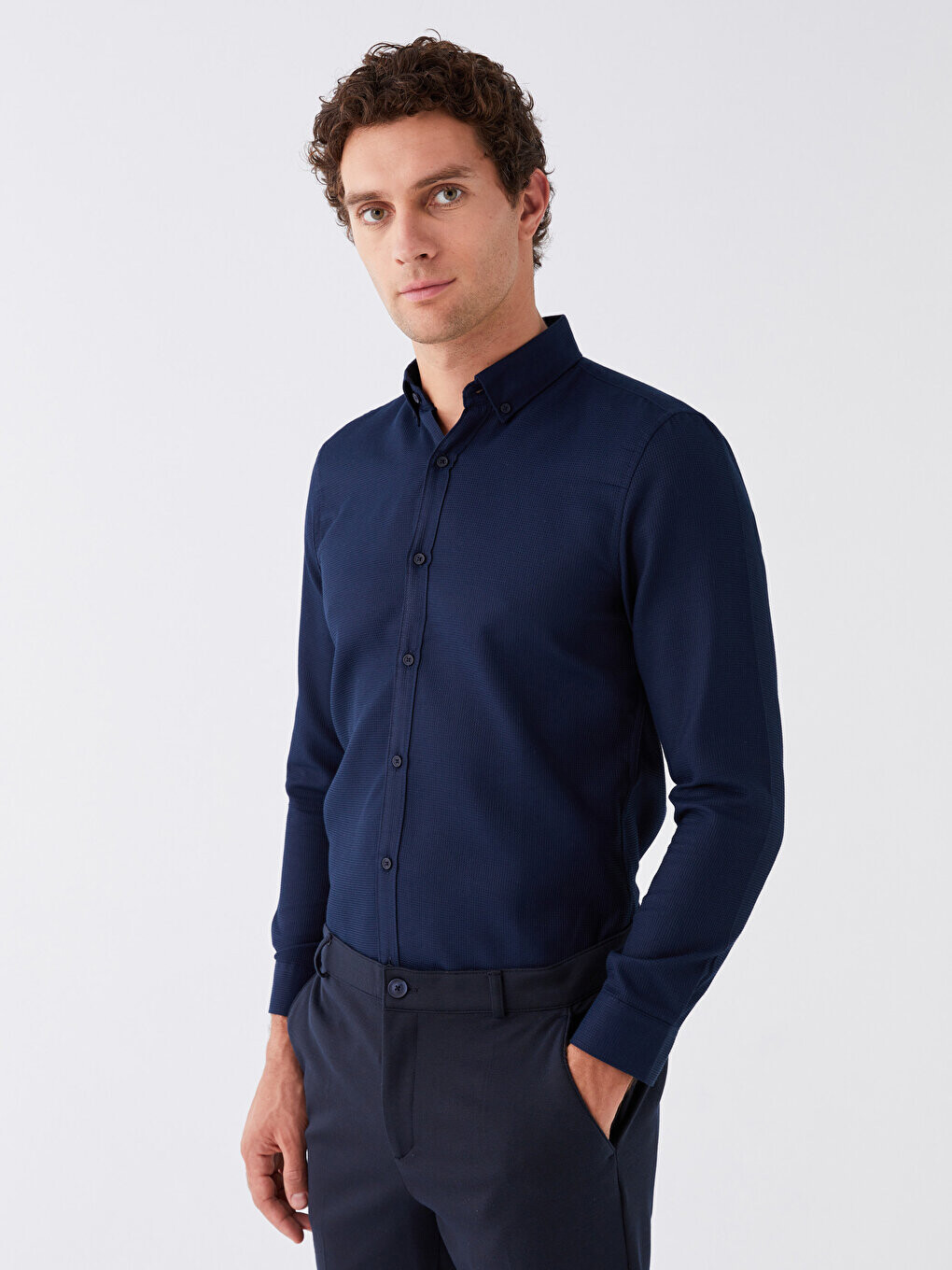 

Мужская рубашка Добби Slim Fit с длинным рукавом LCW Vision, темно-синий