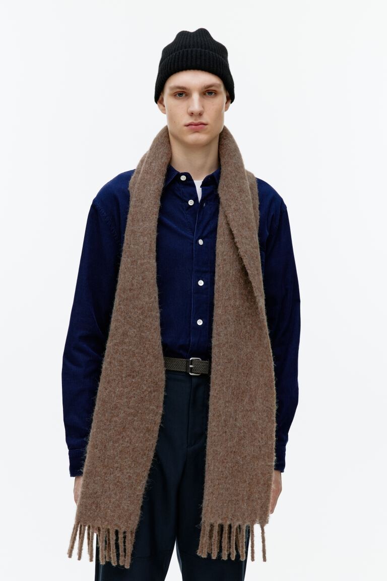 

Вязаная шапка из смесового кашемира H&M, черный