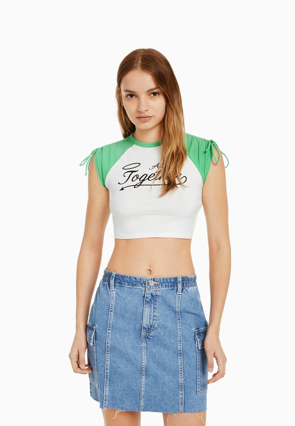 

Футболка с принтом Bershka, зеленый