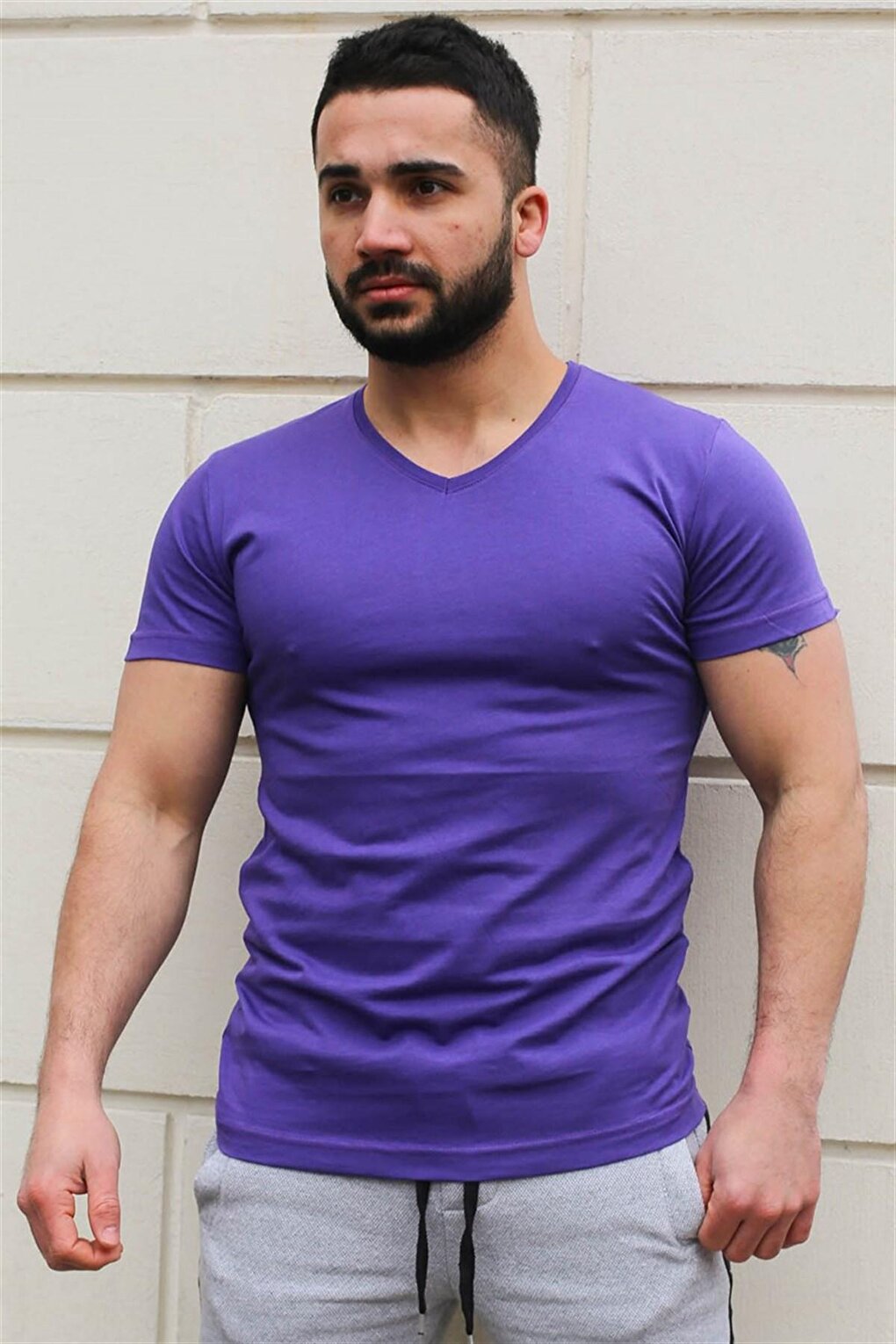 Простая базовая фиолетовая футболка 3005 MADMEXT