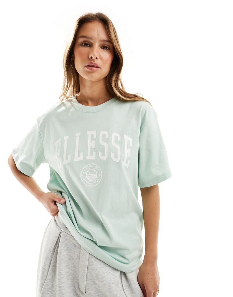 

Ellesse - Черные - Светло-зеленая футболка