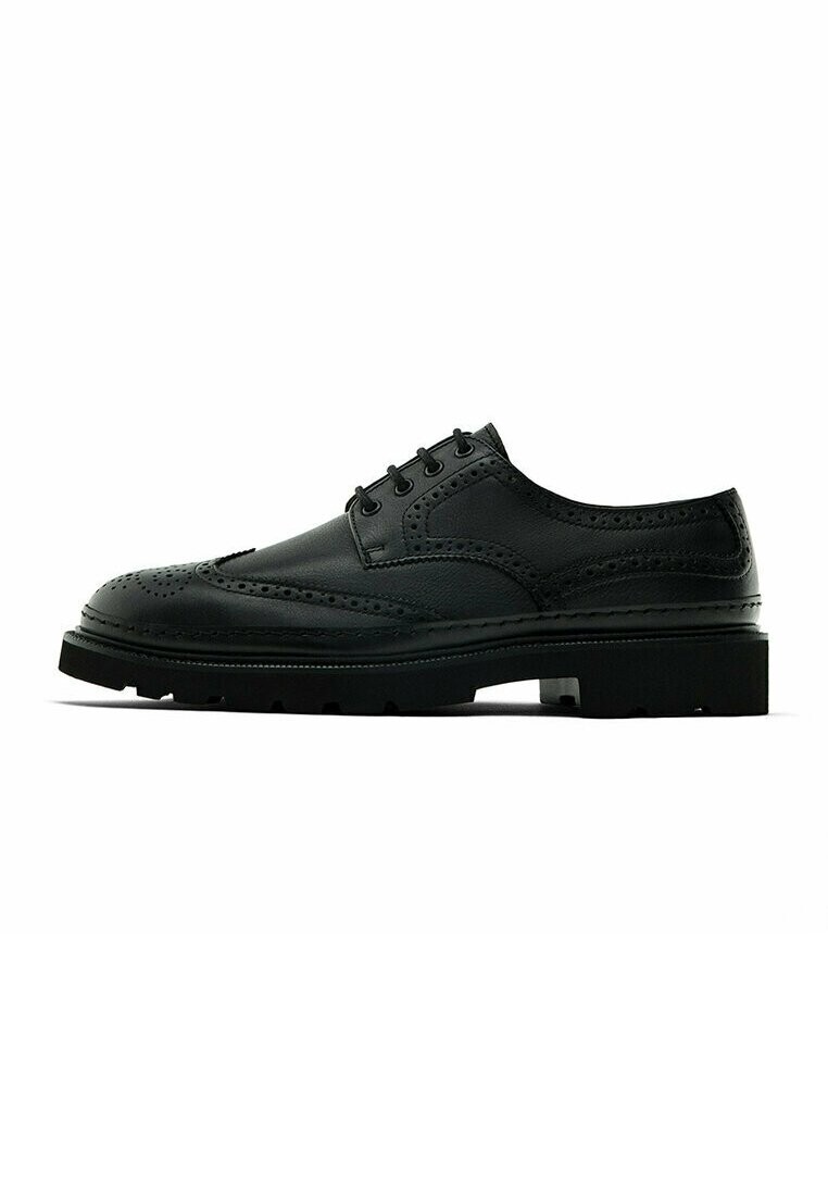 

Деловые туфли на шнуровке BROGUES Massimo Dutti, цвет black