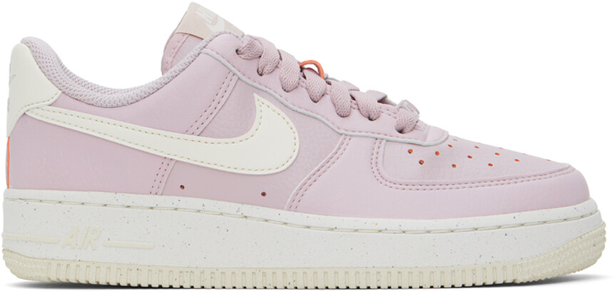 

Пурпурные кроссовки Air Force 1 '07 Nike