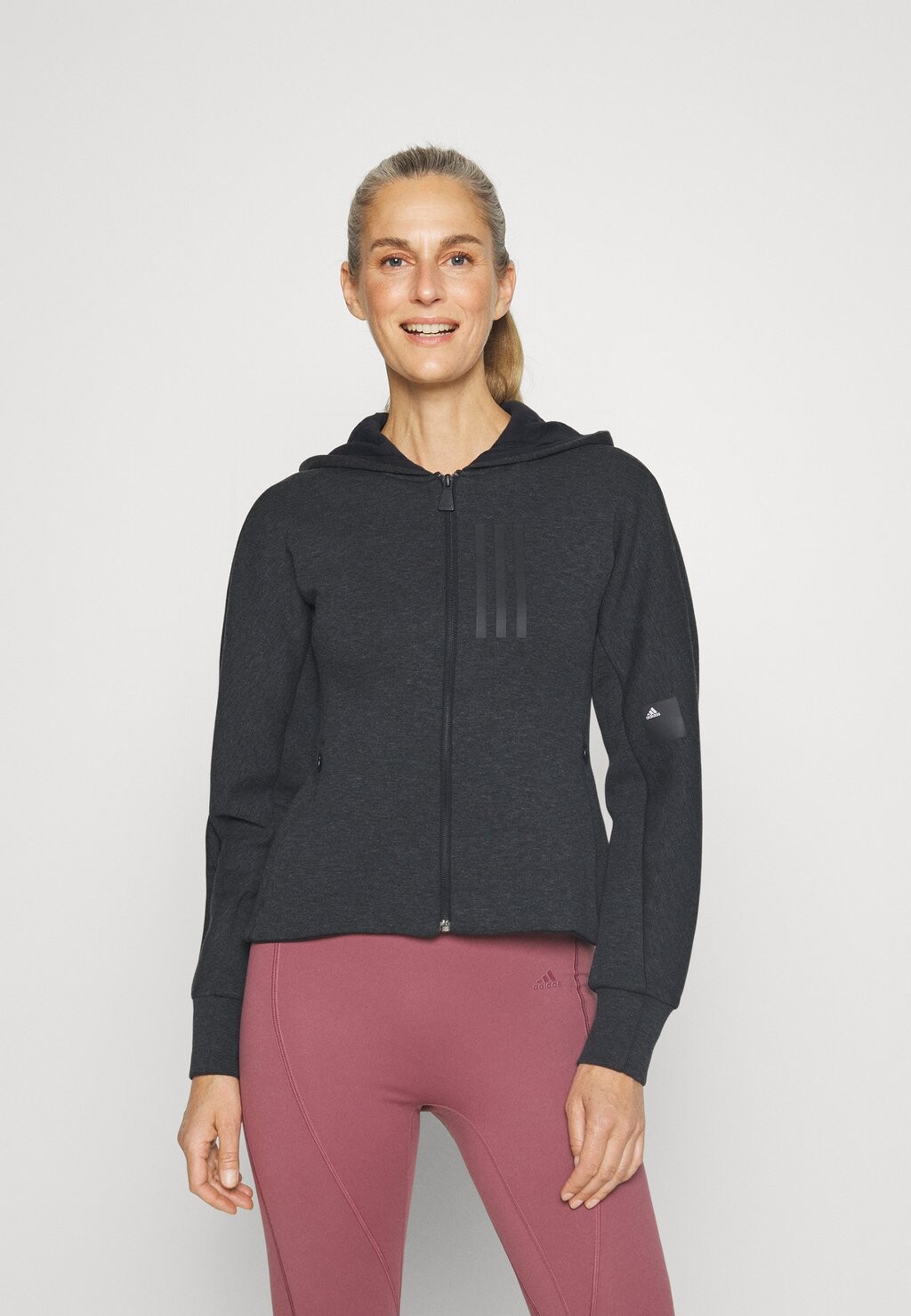 

Толстовка на молнии Adidas