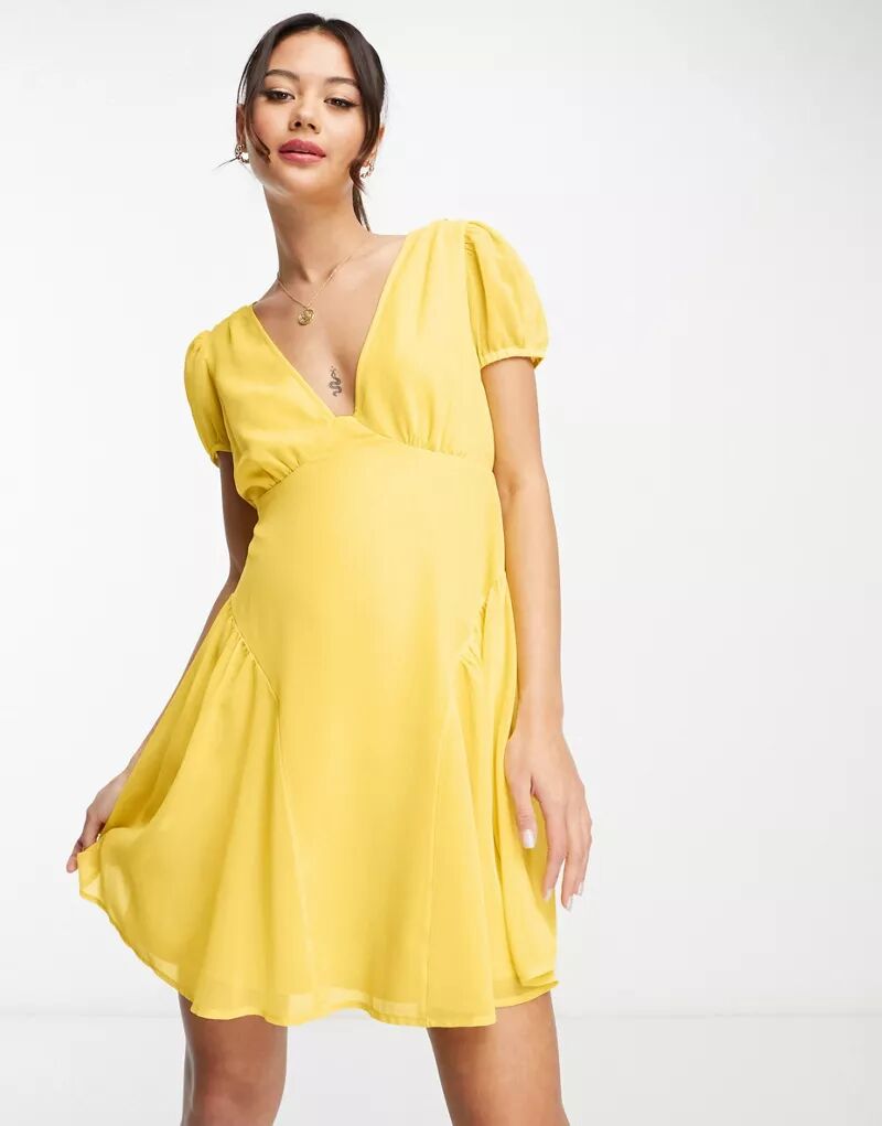

Желтое шифоновое платье мини с короткими рукавами и V-образным вырезом ASOS