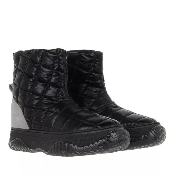 Ботинки boots N°21, черный streatfeild n white boots