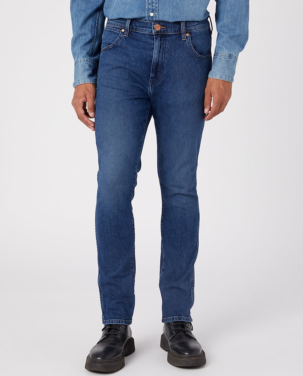 

Мужские узкие зауженные джинсы синего цвета Wrangler, синий