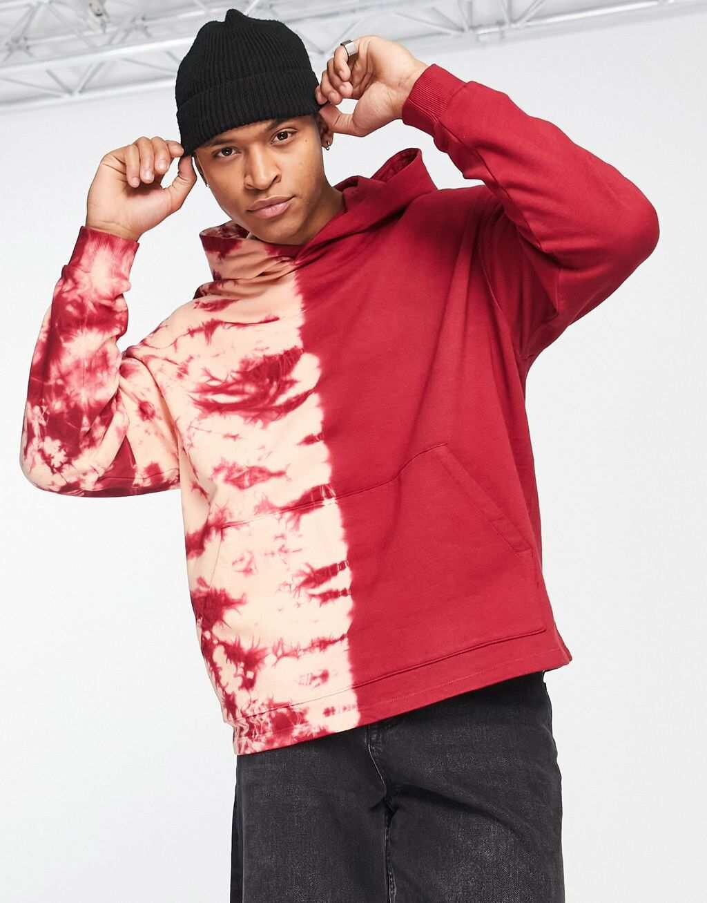

Красное худи оверсайз с эффектом тай-дай ASOS DESIGN