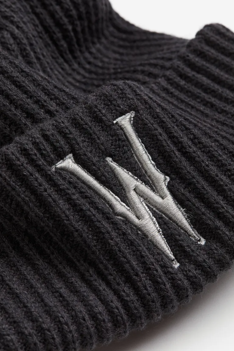 

Мягкая шапка с мотивом H&M, серый
