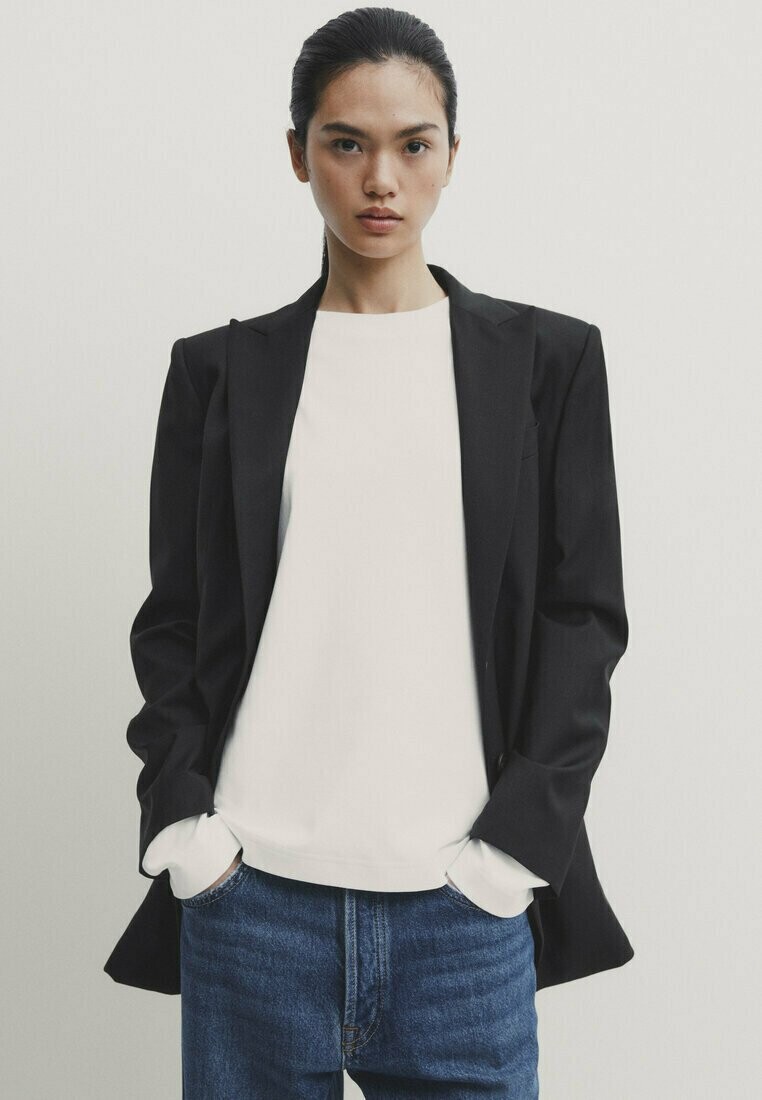 

Короткое пальто Cool Massimo Dutti, черный