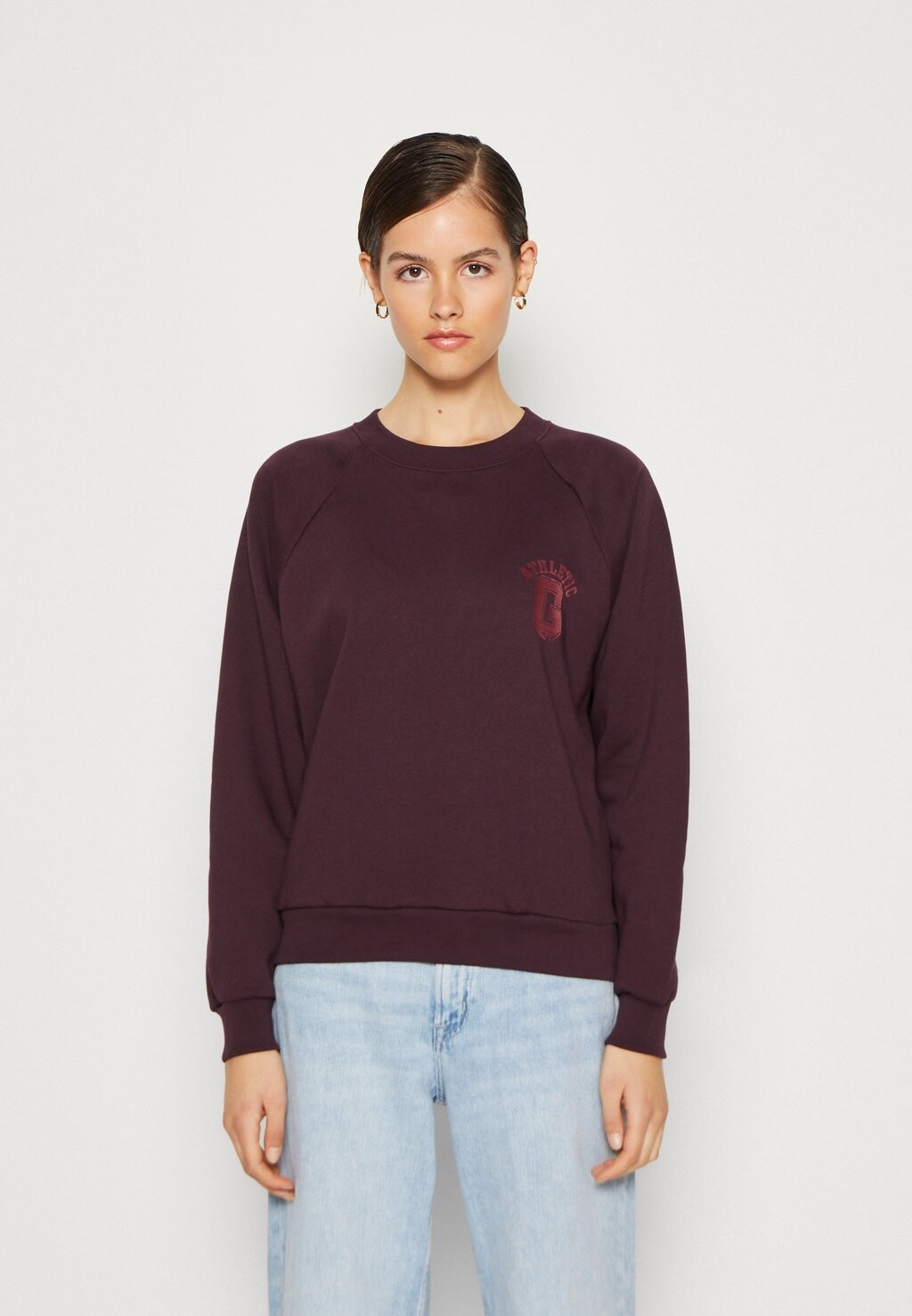 

Толстовка NEW RAGLAN CREW GAP, насыщенно-фиолетовый