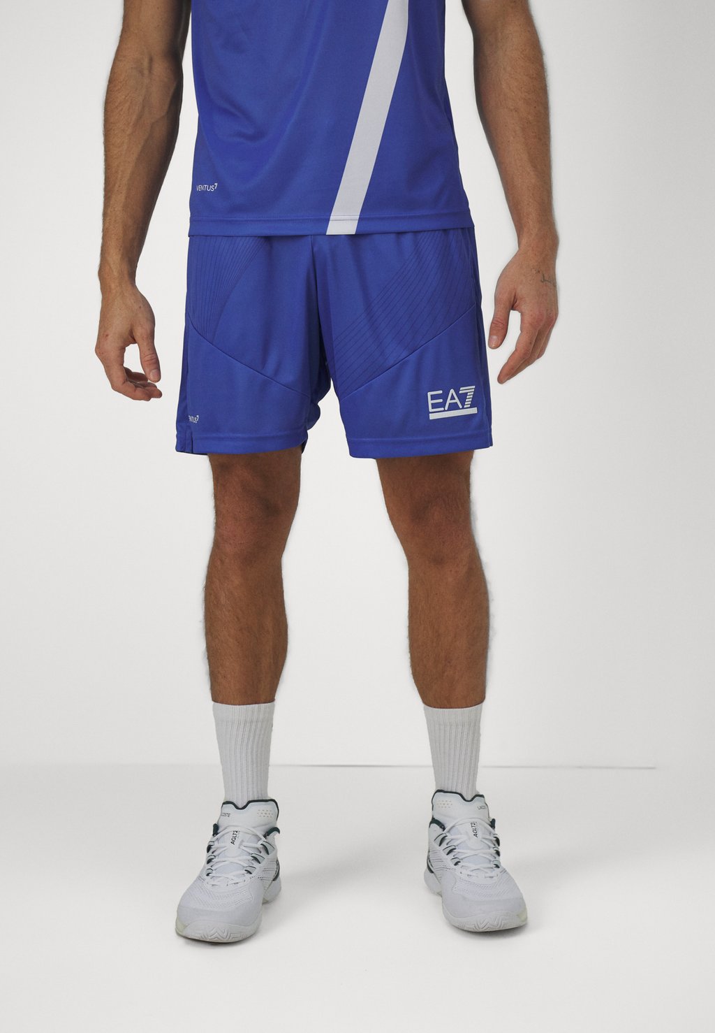 Спортивные шорты TENNIS PRO SHORTS GRAPHIC EA7 Emporio Armani, цвет marlin спортивные шорты tennis pro shorts ea7 emporio armani цвет navy blue