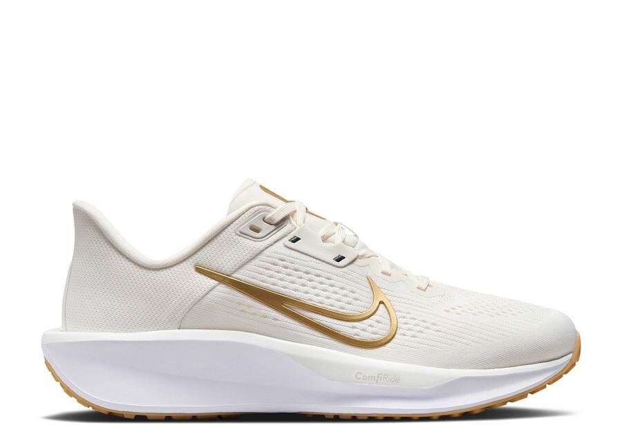 

Кроссовки Nike Wmns Quest 6, цвет Phantom Metallic Gold