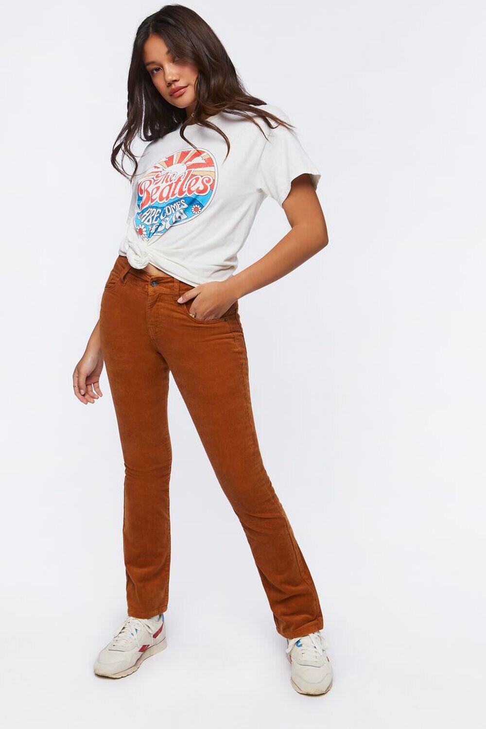

Вельветовые брюки Bootcut со средней посадкой Forever 21