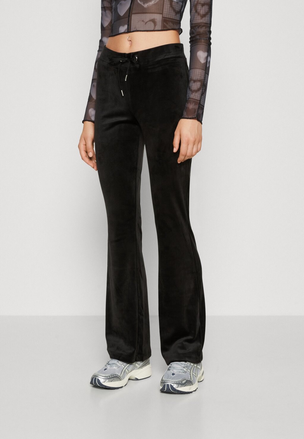 

Спортивные брюки Gina Tricot, черный