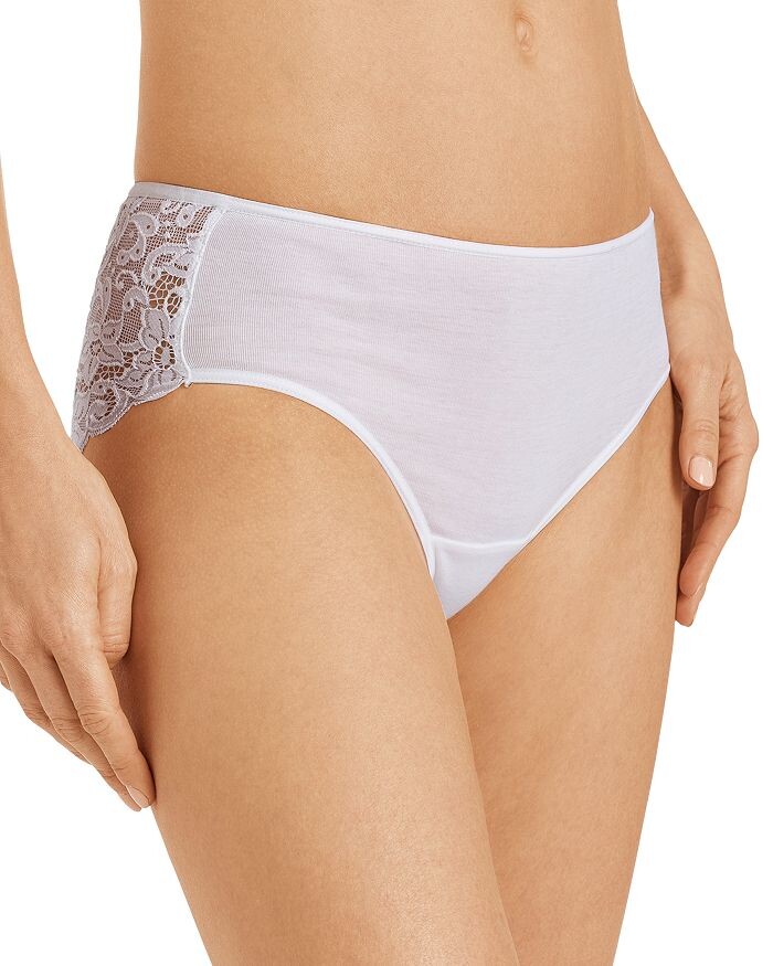 

Брифы с высоким вырезом Luxury Moments Hanro