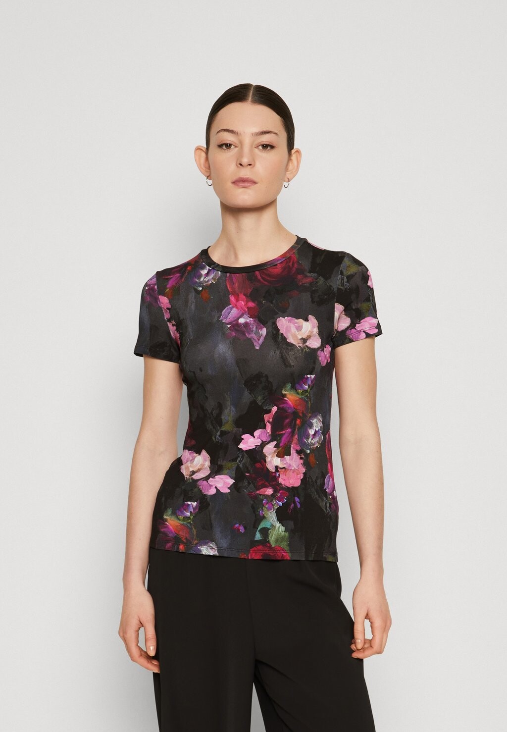 

Футболка с принтом Karlyaa Ted Baker, черный