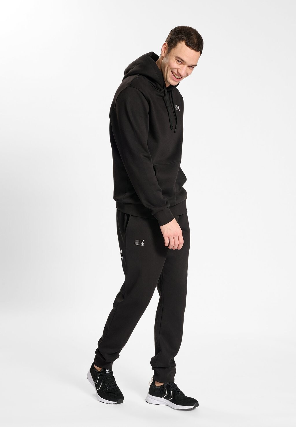 

Спортивные брюки Hummel, черный