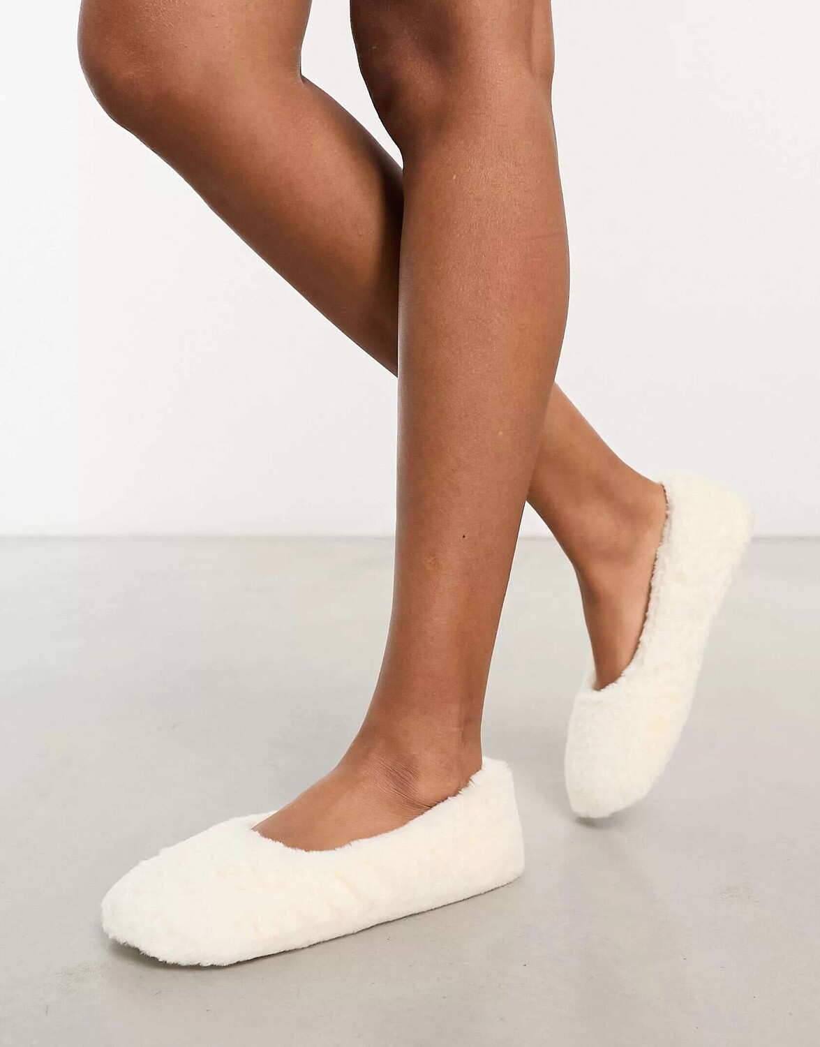 

Кремовые балетки ASOS Zikkie
