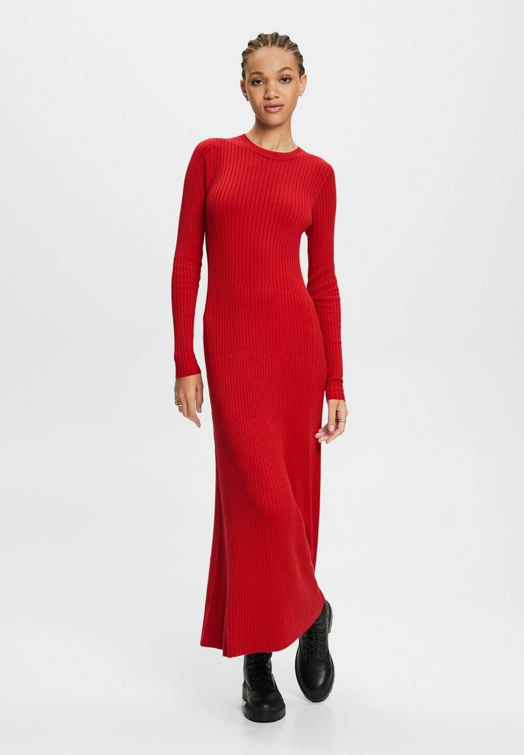 

Свободное платье Esprit, темно-красное.
