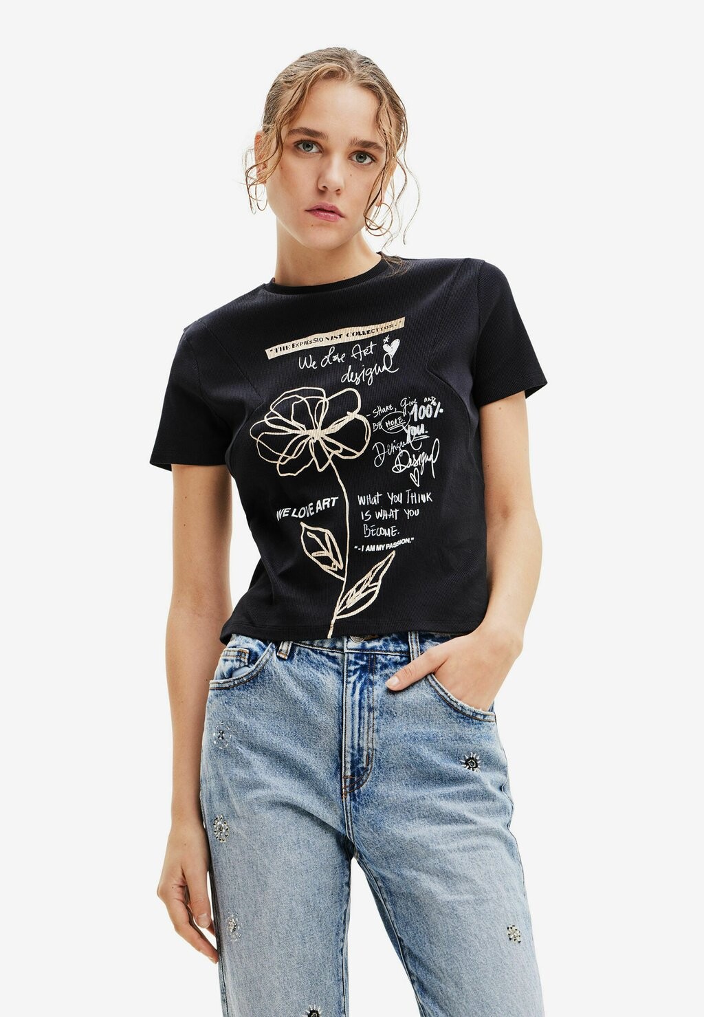 

Футболка с принтом Desigual, черный