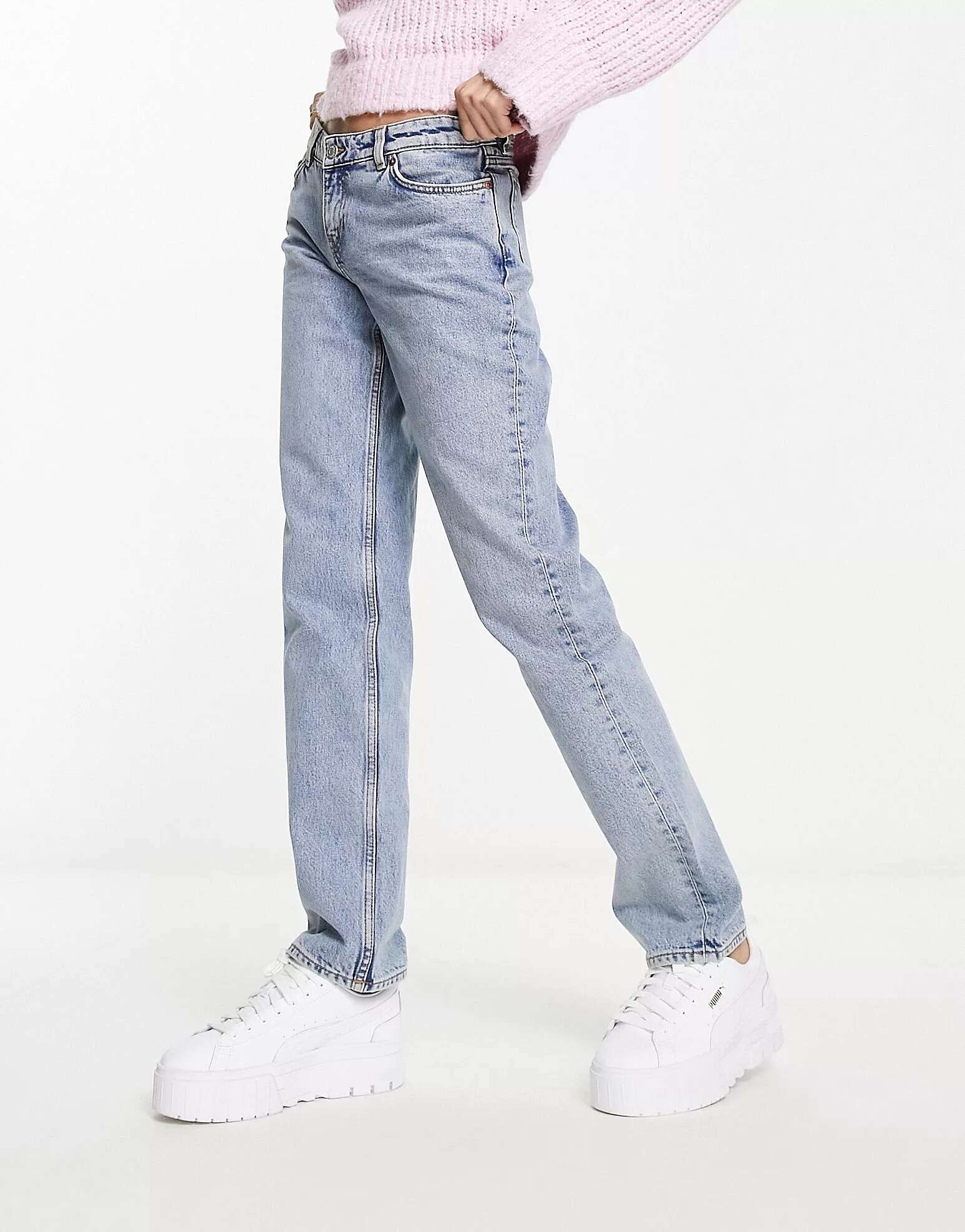 цена Синие джинсы прямого кроя с низкой посадкой Monki Moop