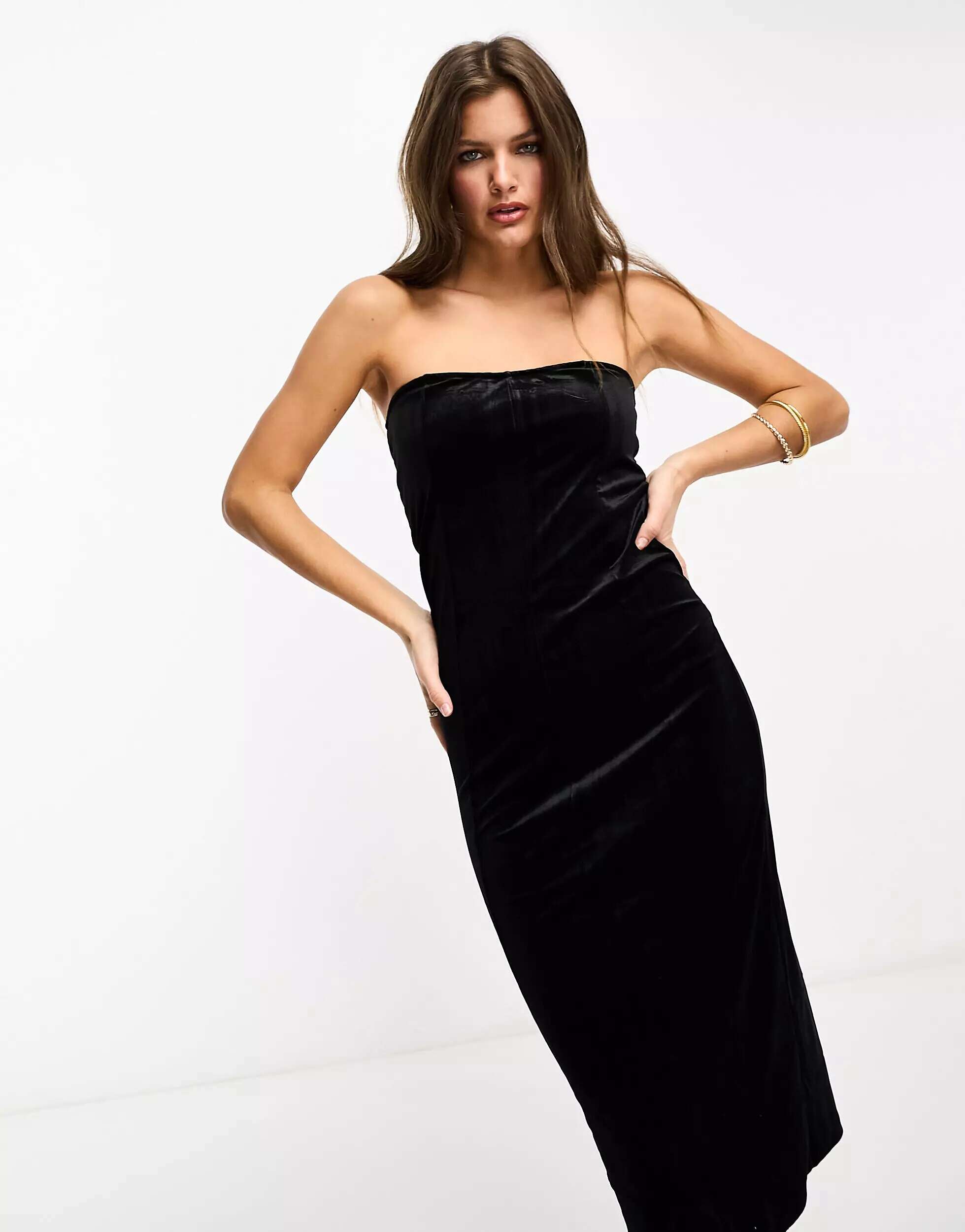 Черное велюровое платье миди-бандо Pieces Petite