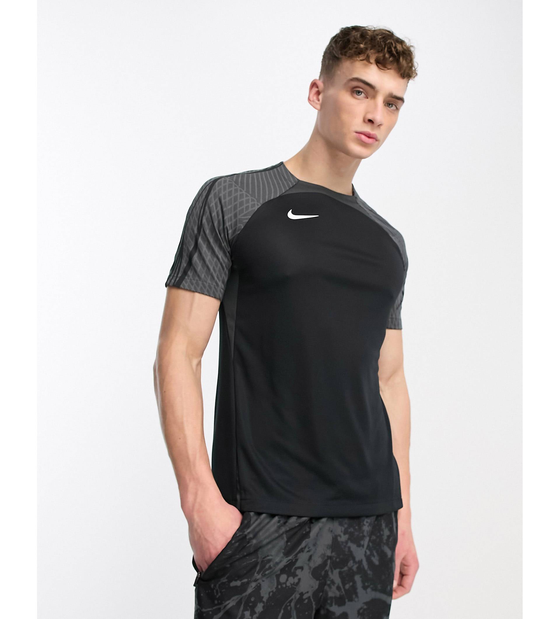 

Черная футболка со вставками Nike Football Strike Dri-FIT, Черный