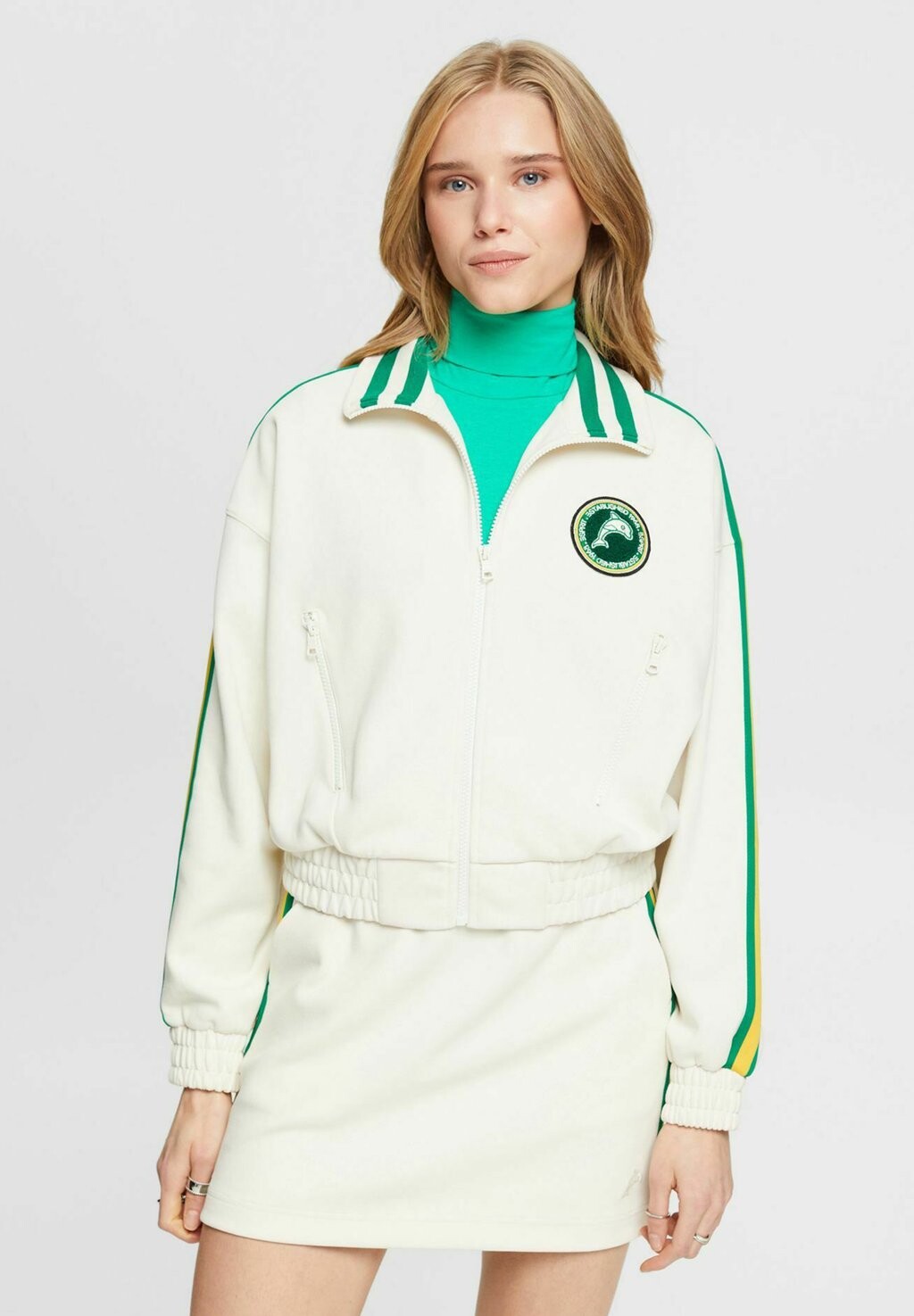 

Спортивная куртка Esprit CROPPED, кремовый