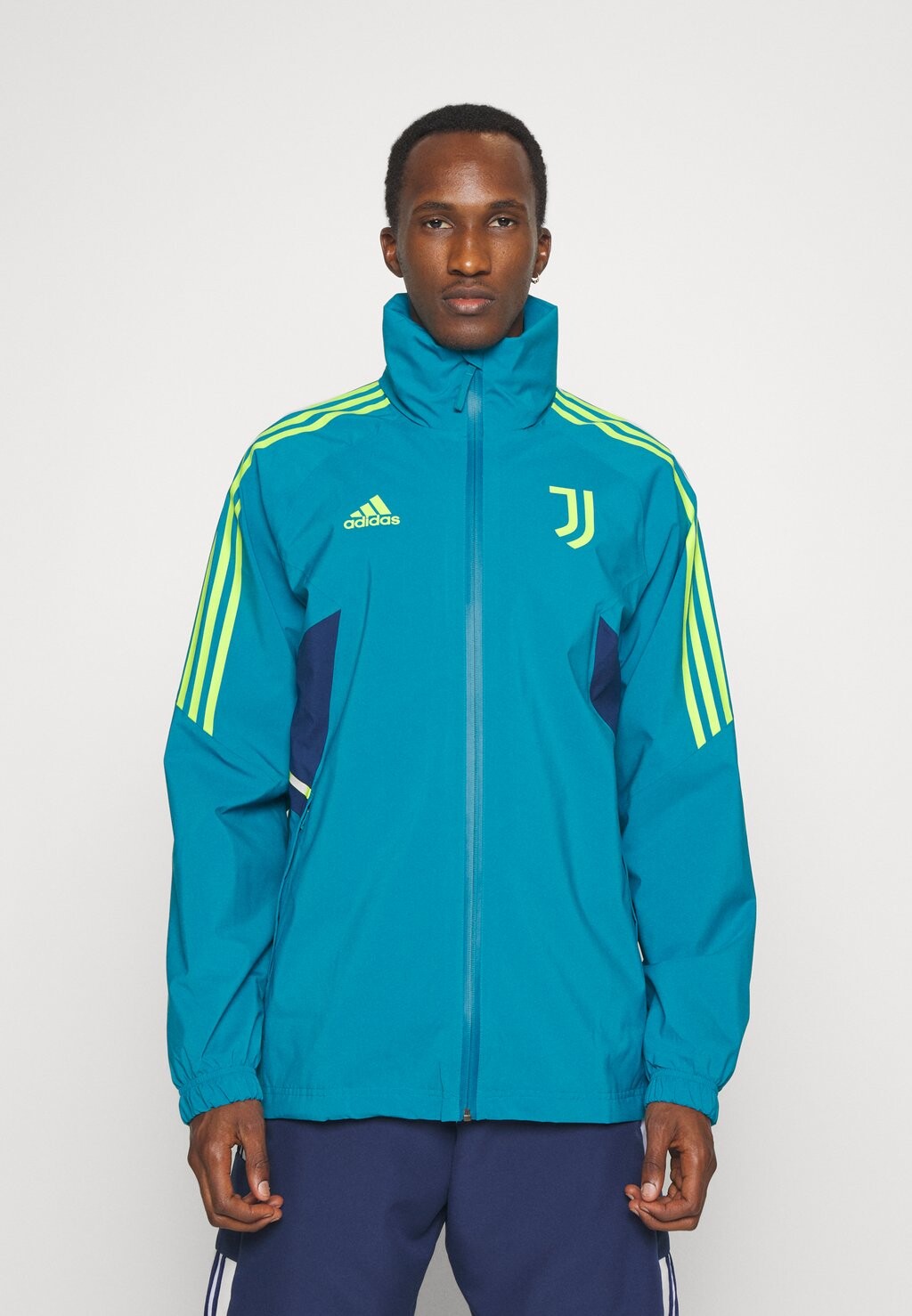 

Спортивная куртка Adidas