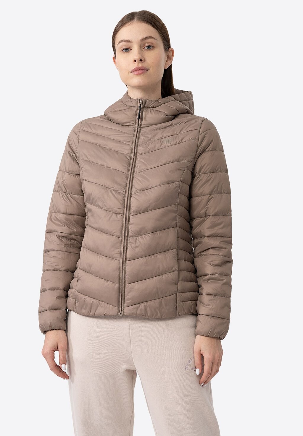 

Зимняя куртка 4F, цвет light brown