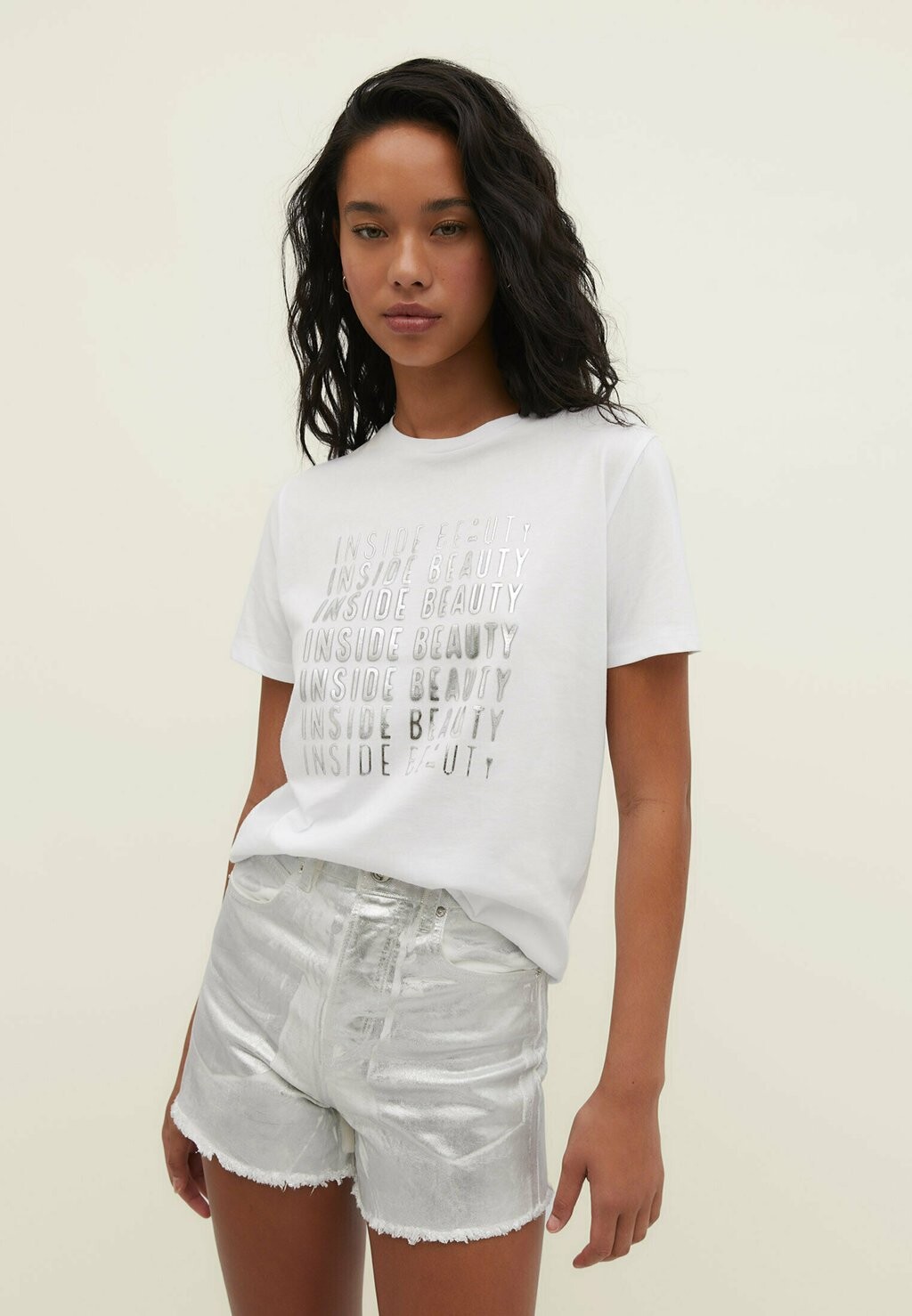 

Футболка с принтом Stradivarius