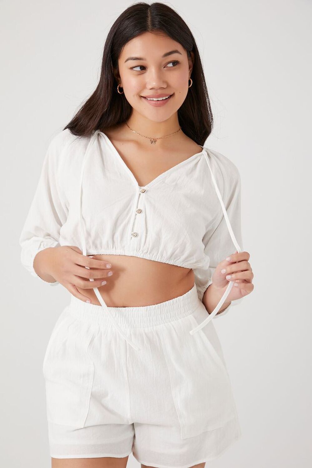 

Комплект из укороченного топа и шорт с крестьянскими рукавами Forever 21, белый