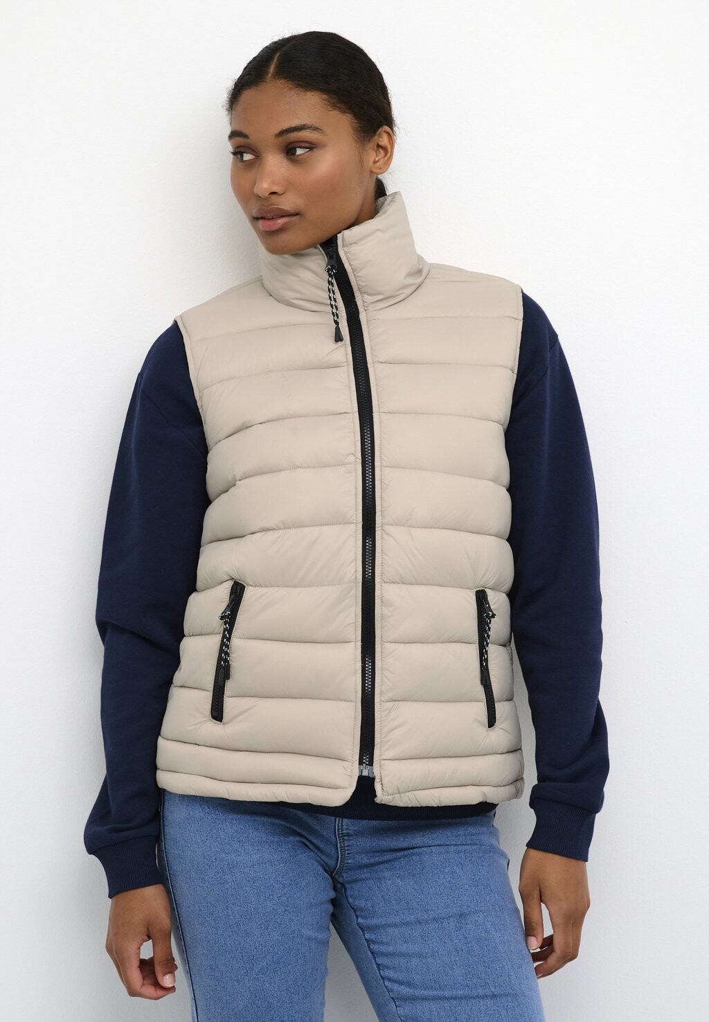 

Жилет KALIRA Kaffe, цвет feather gray