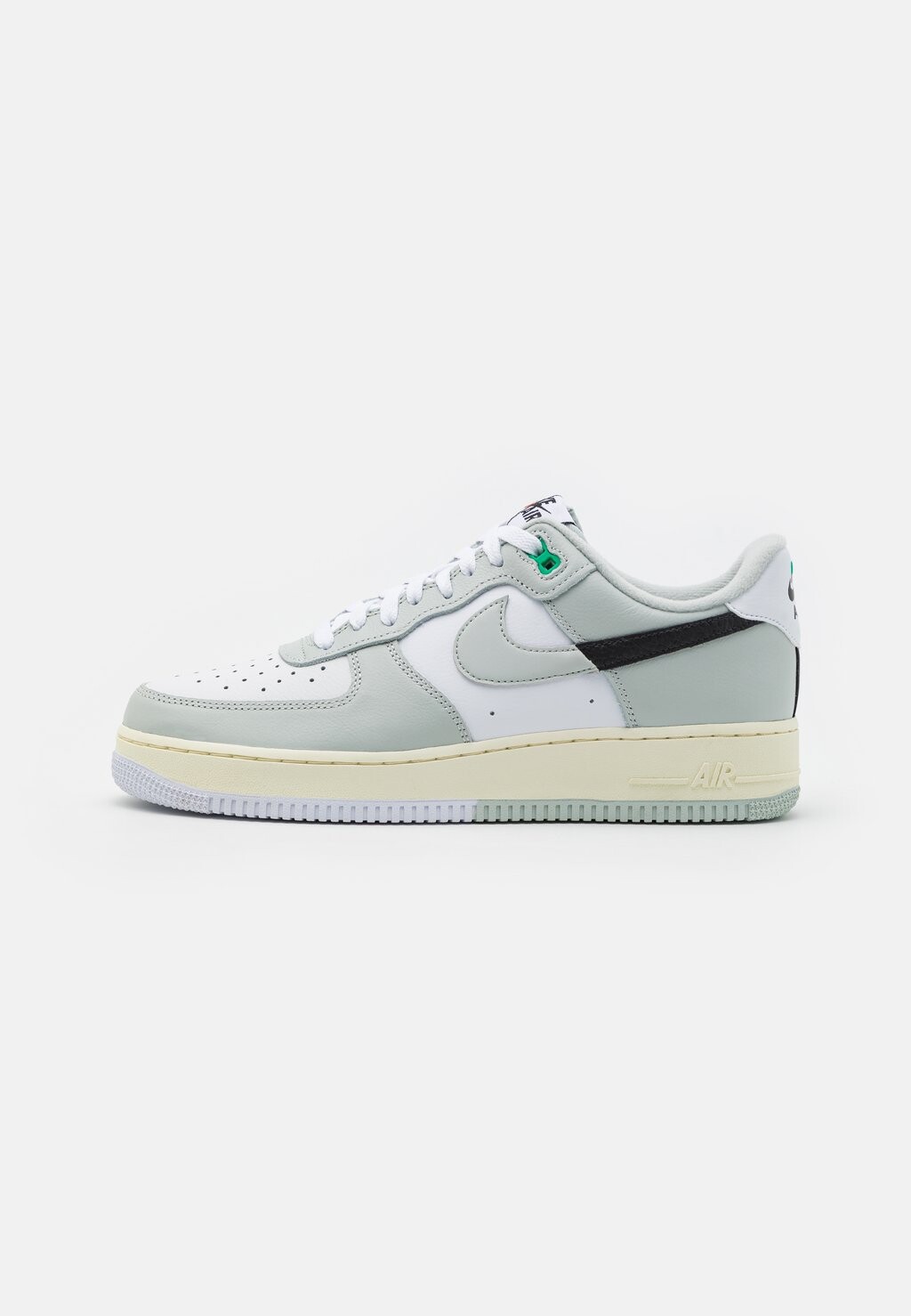 

Кроссовки Nike Air Force 1 07 Unisex, светло-серебристый / черный