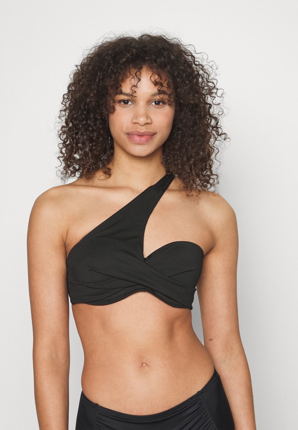 

Верх бикини Hunkemöller, черный
