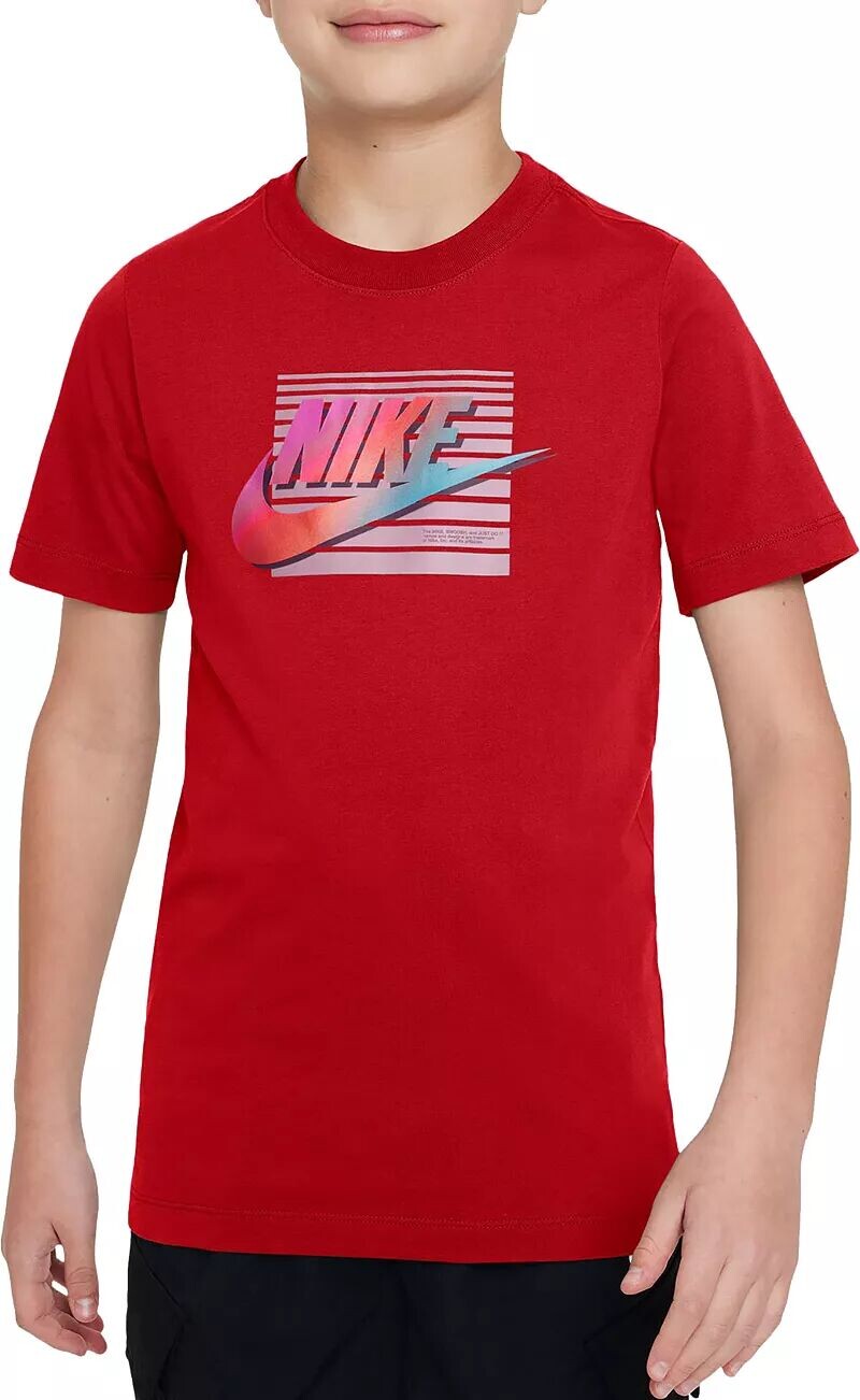 

Детская футболка Nike Sportswear Futura Retro